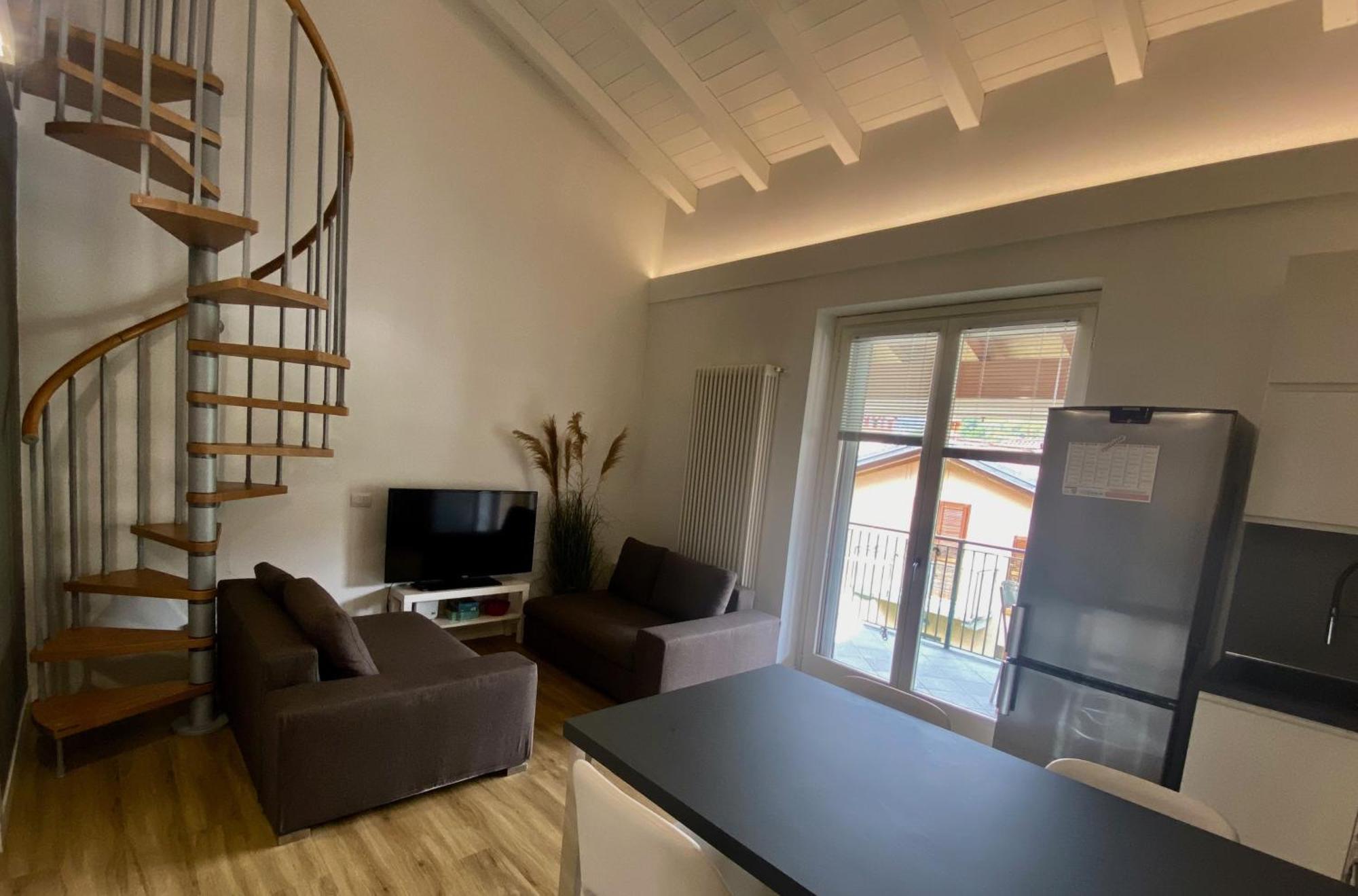 Modern Apartment With Terrace And Mezzanine Floor Колико Екстериор снимка